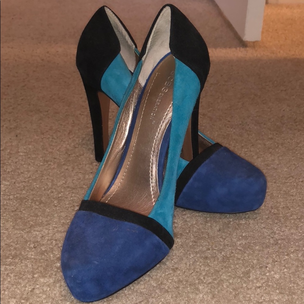 BCBG black and blue heels